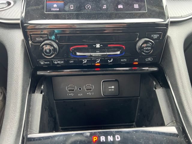 Used 2023 Jeep Grand Cherokee L Laredo AWD/4WD image 29