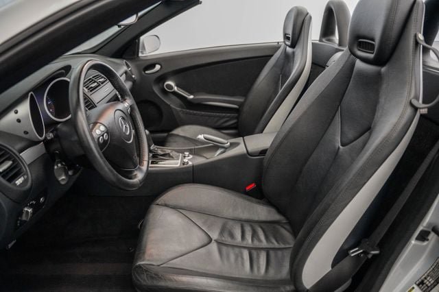 Used 2006 Mercedes-Benz SLK 350 image 18