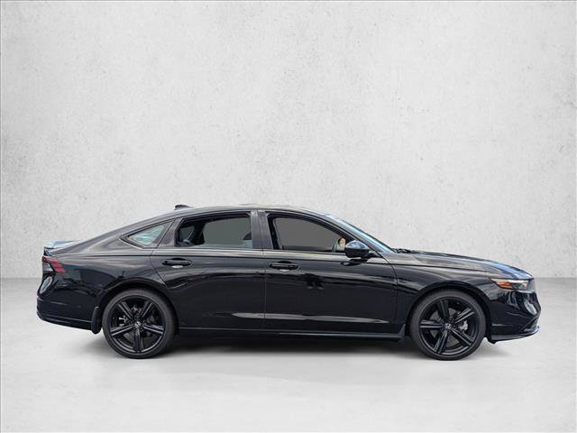 Used 2023 Honda Accord Sport image 4