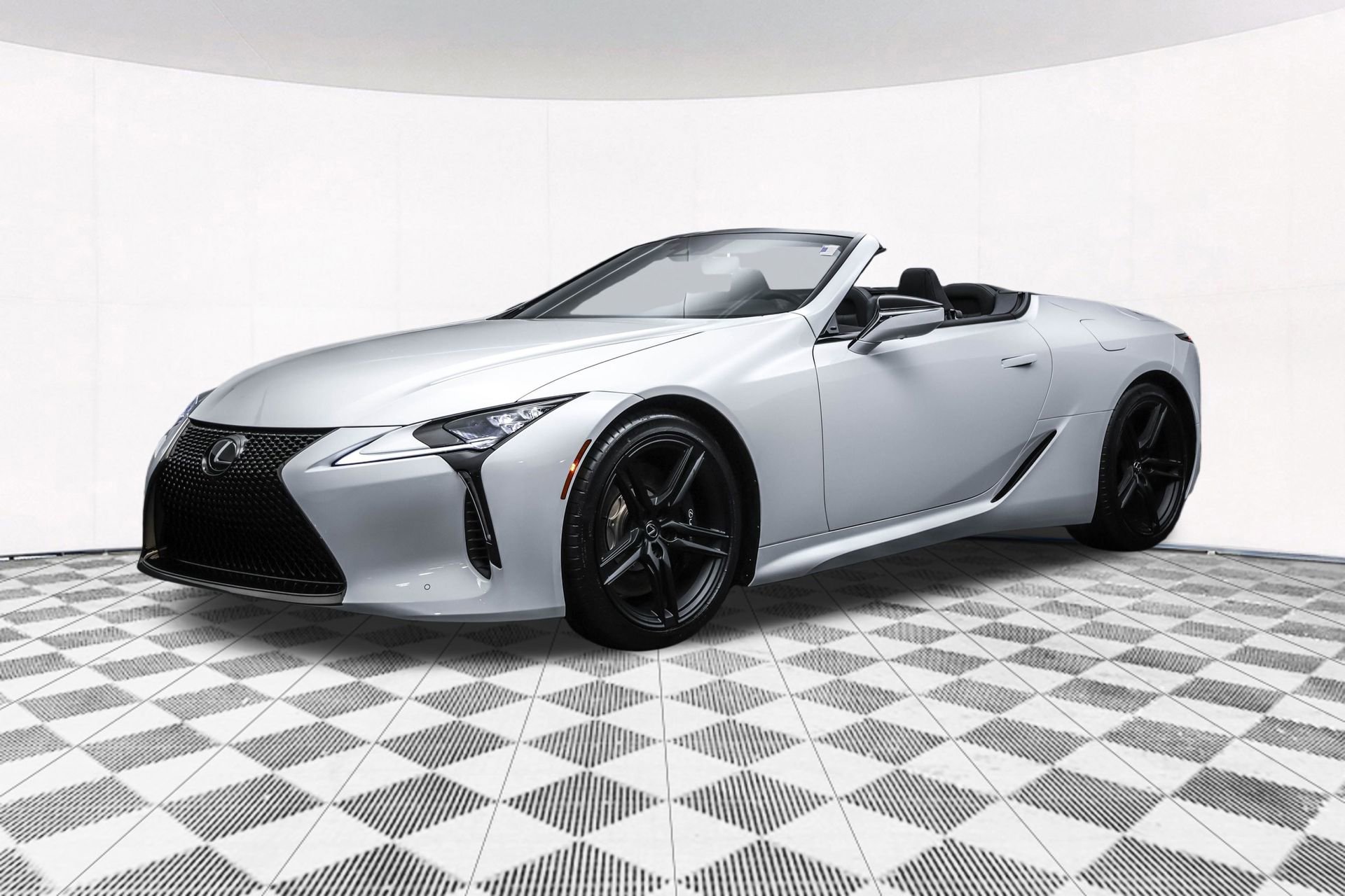 Used 2024 Lexus LC 500 Convertible image 6