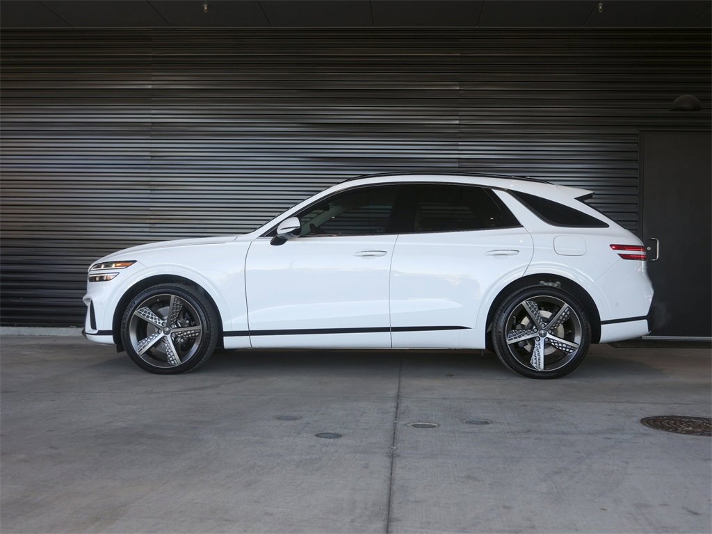Used 2025 Genesis GV70 3.5T Sport w/ Sport Prestige Package image 2