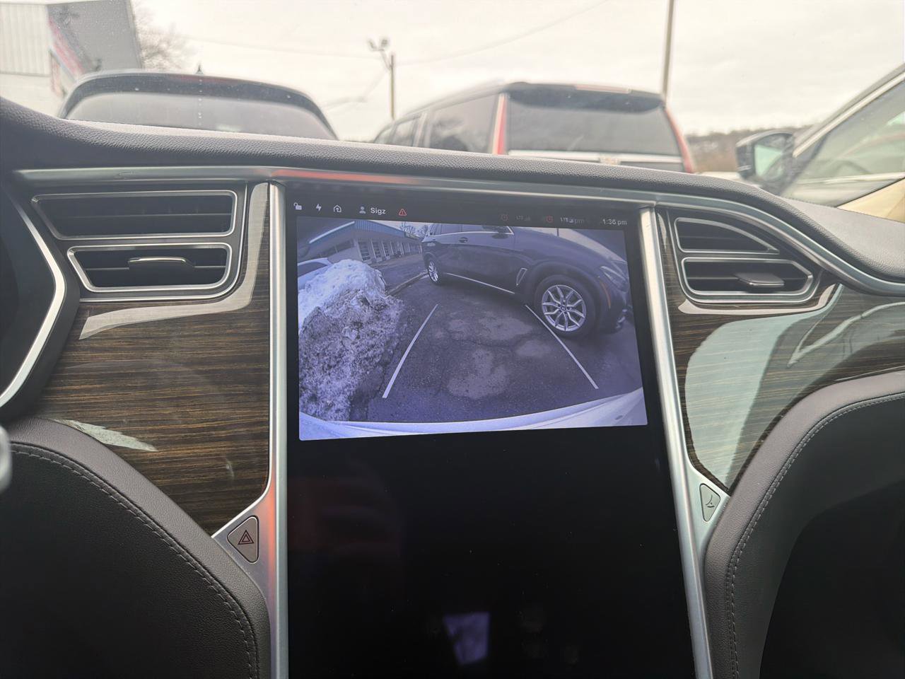 Used 2015 Tesla Model S 85D image 26