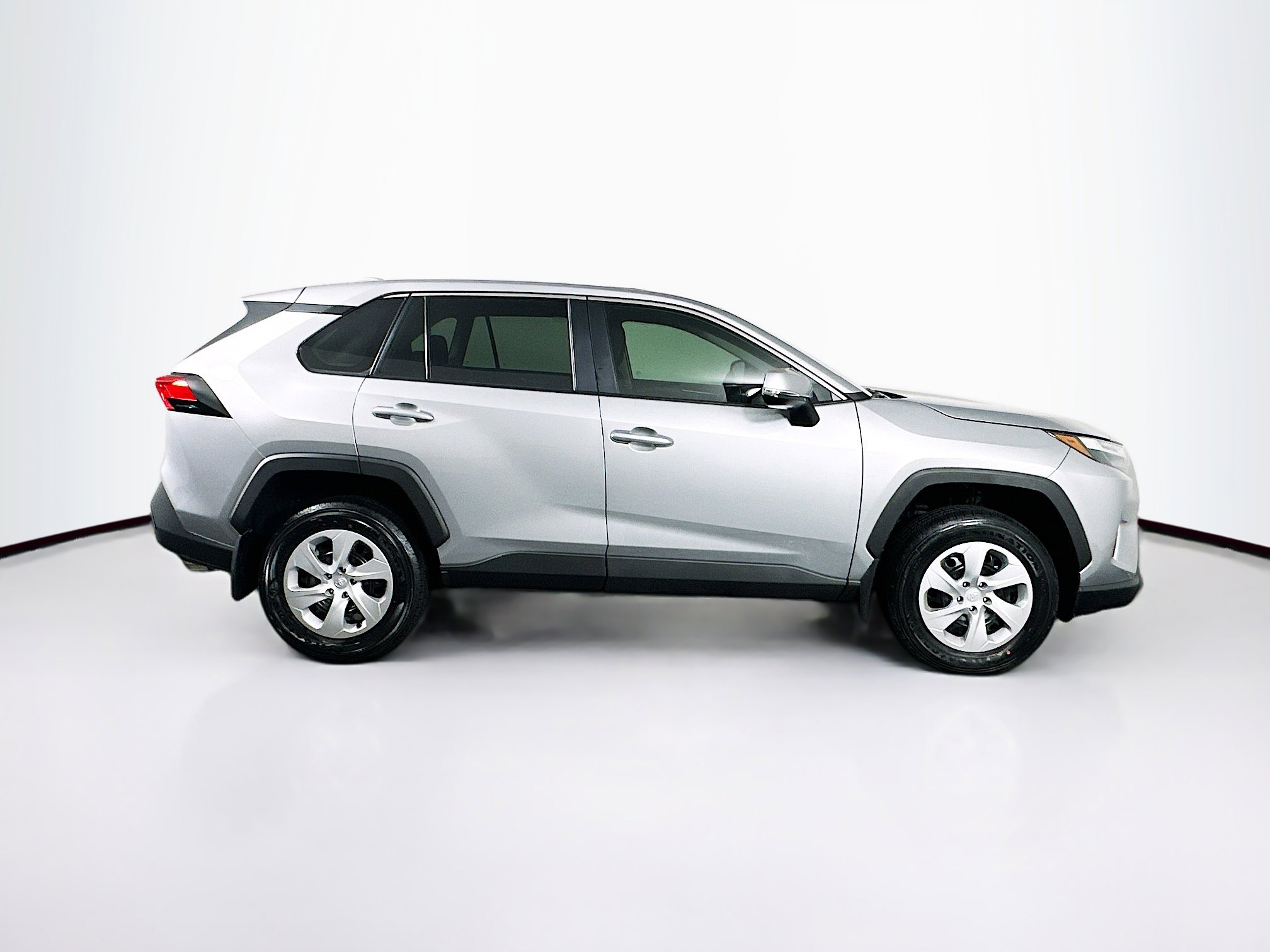 Used 2025 Toyota RAV4 LE image 10