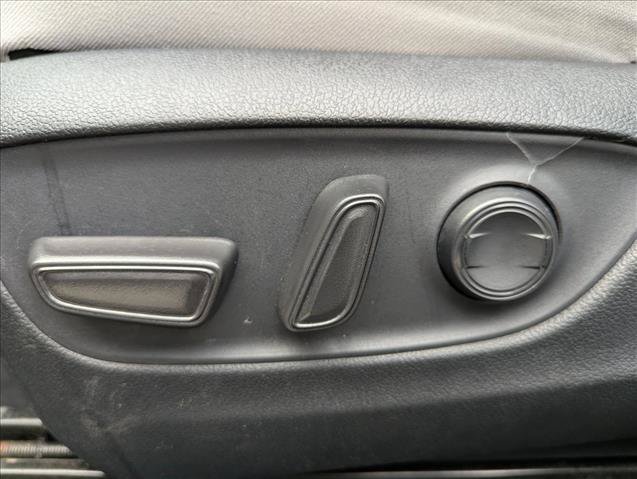 Used 2021 Toyota RAV4 XLE FWD image 11