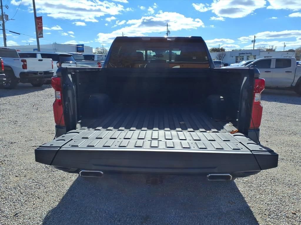 Used 2023 Chevrolet Silverado 1500 LT Trail Boss w/ Convenience Package II image 6