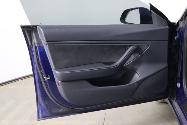 Used 2020 Tesla Model 3 Performance image 18