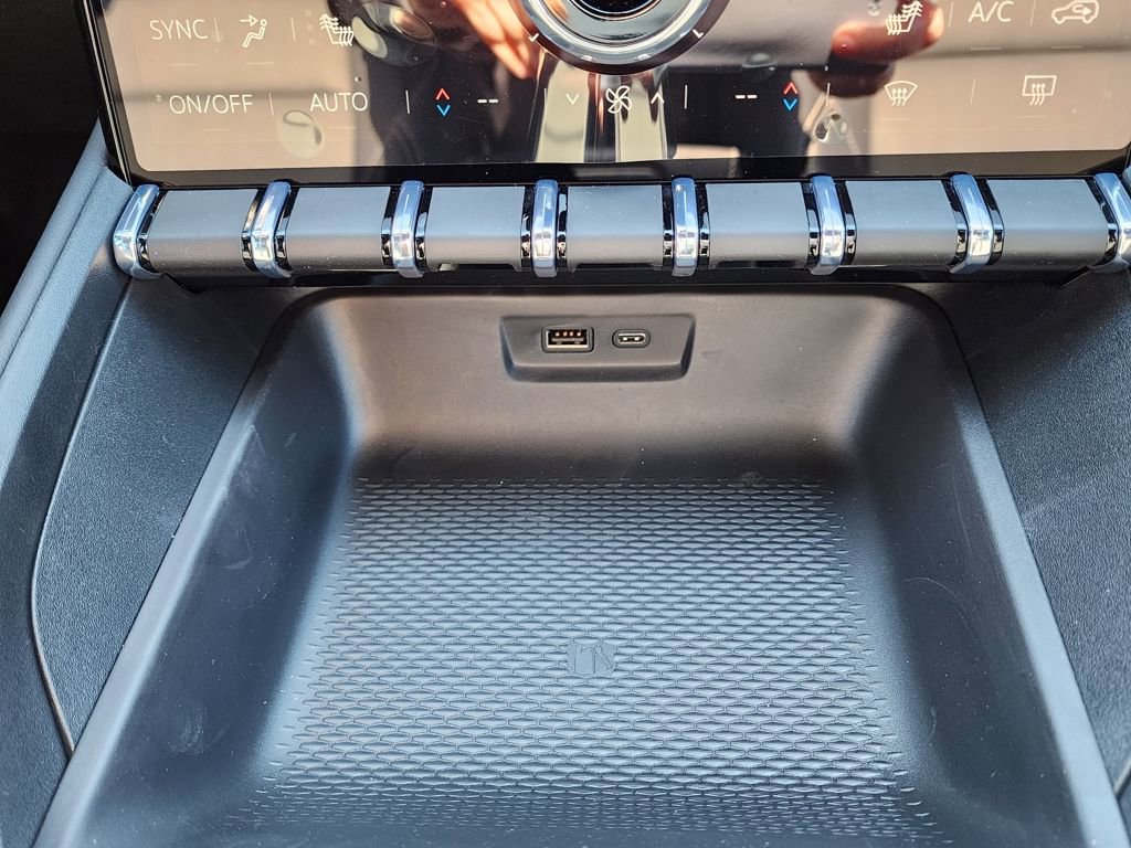 New 2026 GMC Terrain Elevation w/ Elevation Premium Package image 30