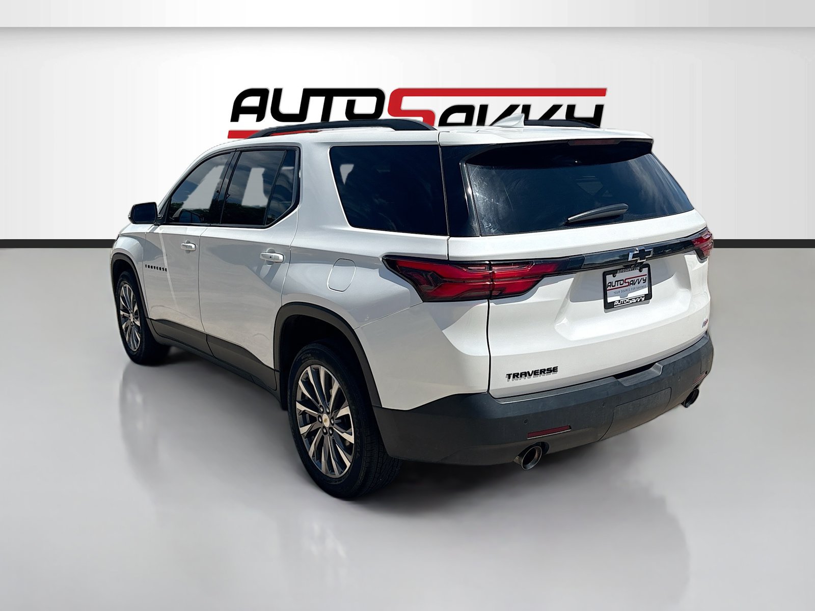 Used 2022 Chevrolet Traverse RS FWD image 5