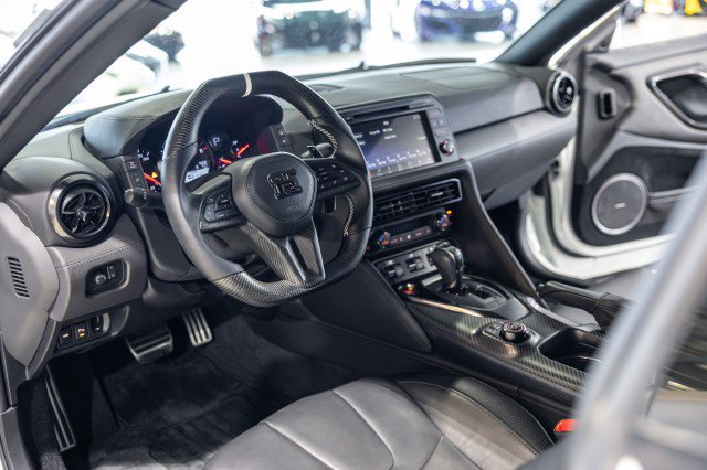 Used 2023 Nissan GT-R Premium w/ Premium Interior Package AWD/4WD image 31