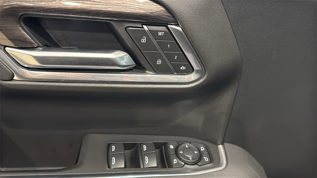 Used 2025 Chevrolet Silverado 1500 LTZ w/ LTZ Premium Package image 23