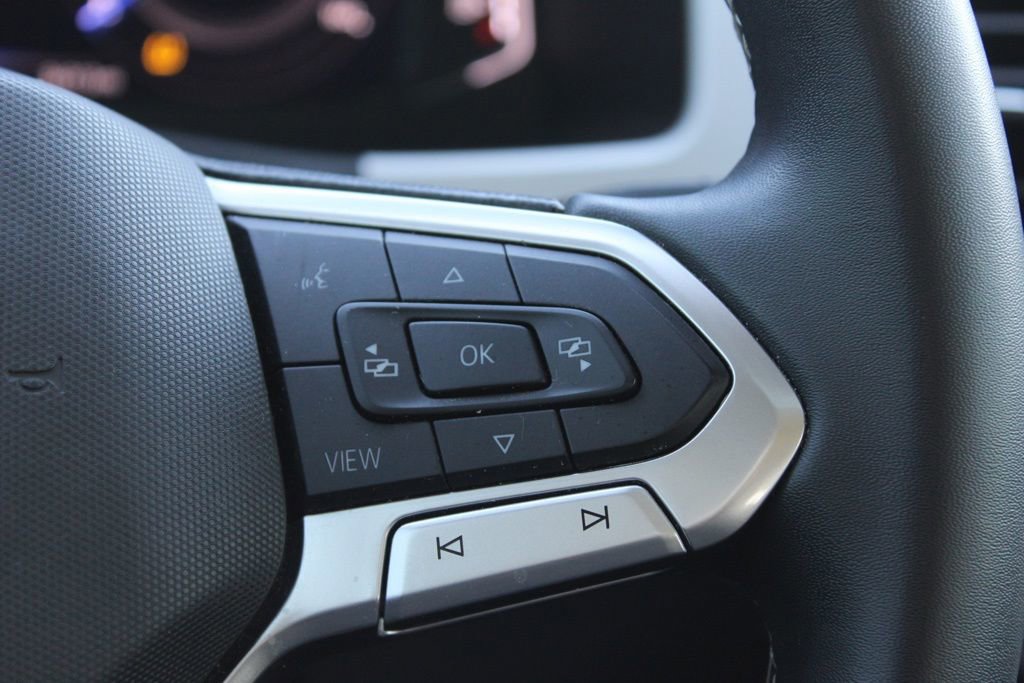 Used 2022 Volkswagen Atlas SE image 32