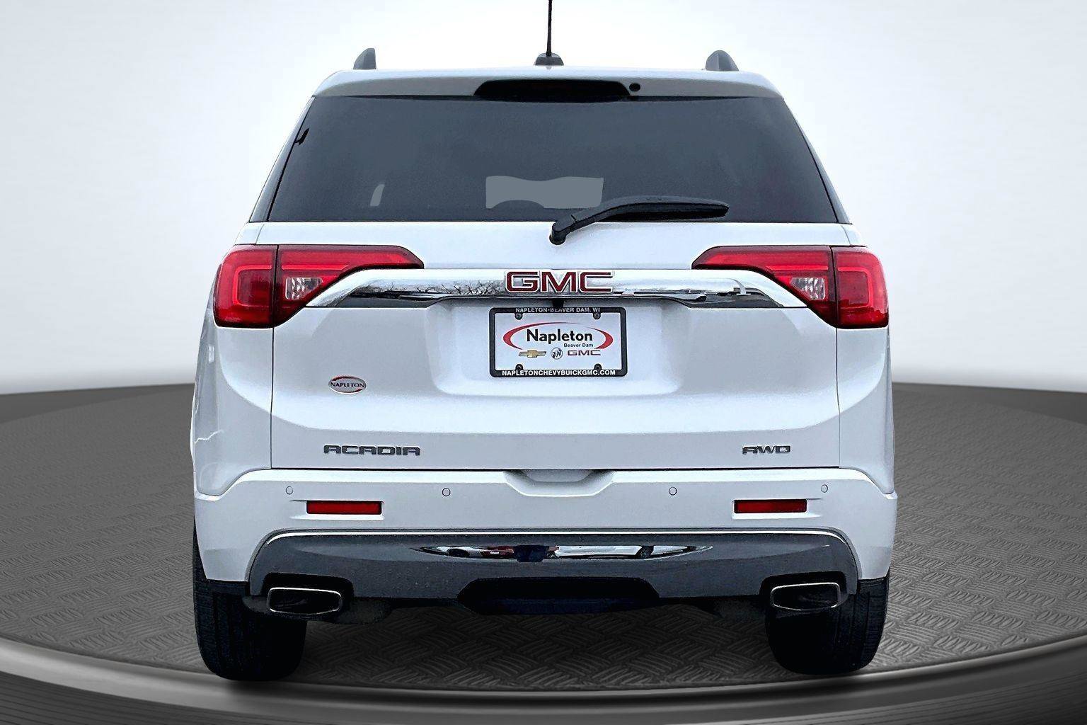 Used 2019 GMC Acadia Denali w/ Technology Package image 4