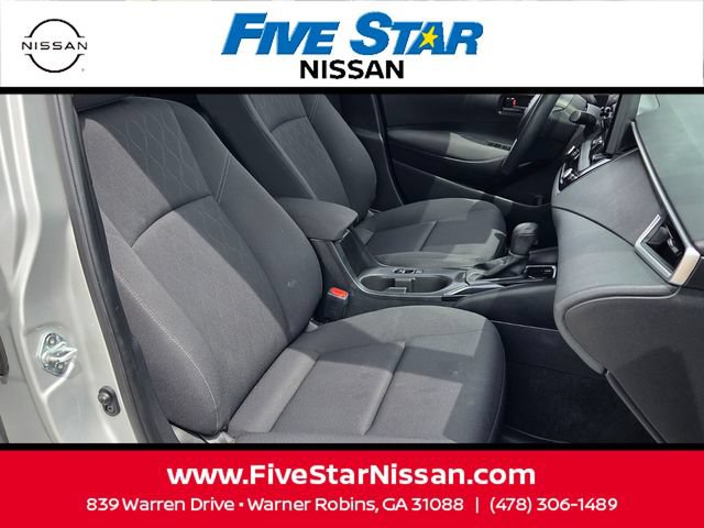Used 2024 Toyota Corolla LE w/ LE Convenience Package FWD image 17