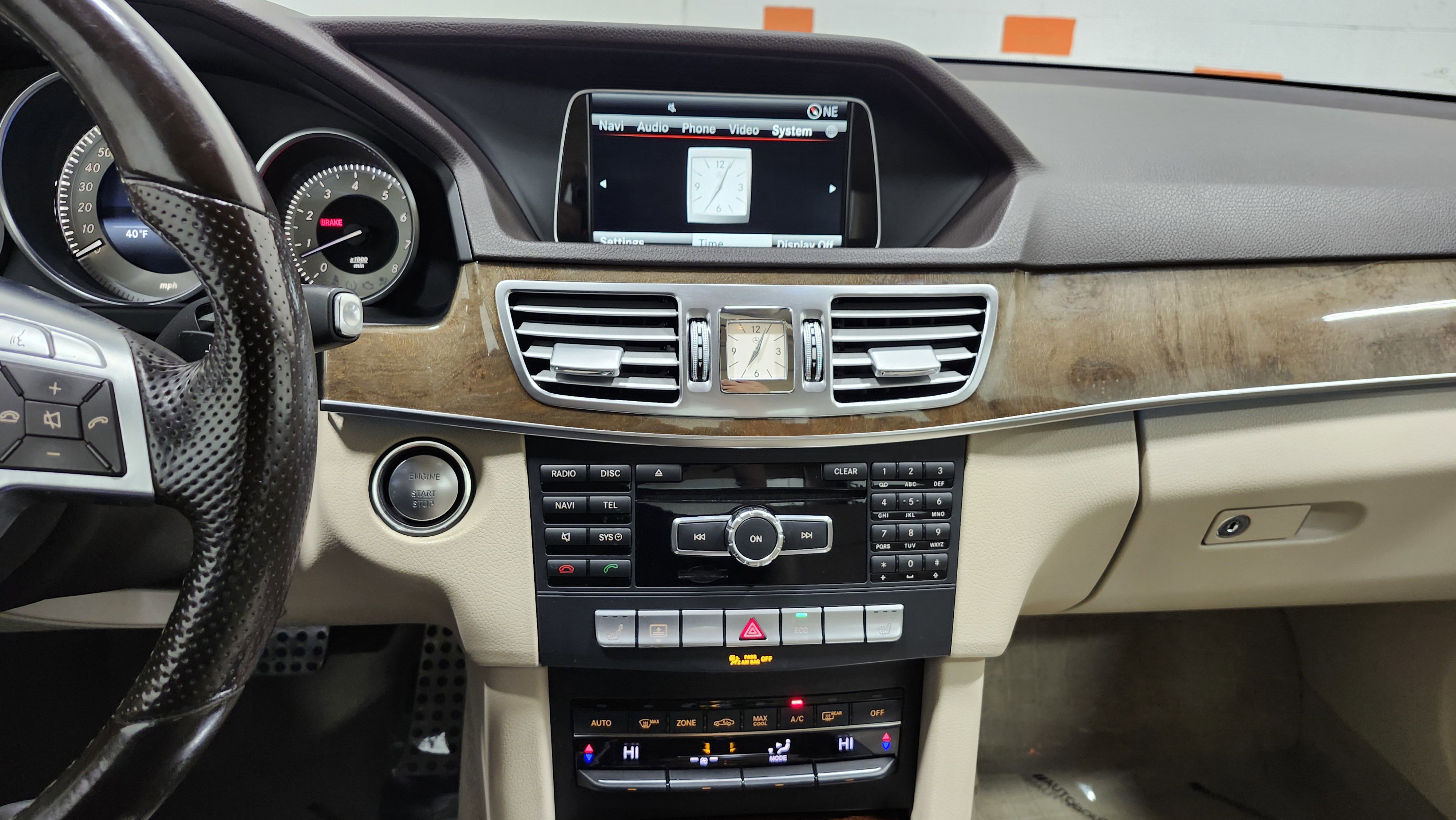 Used 2015 Mercedes-Benz E 350 4MATIC Sedan image 32