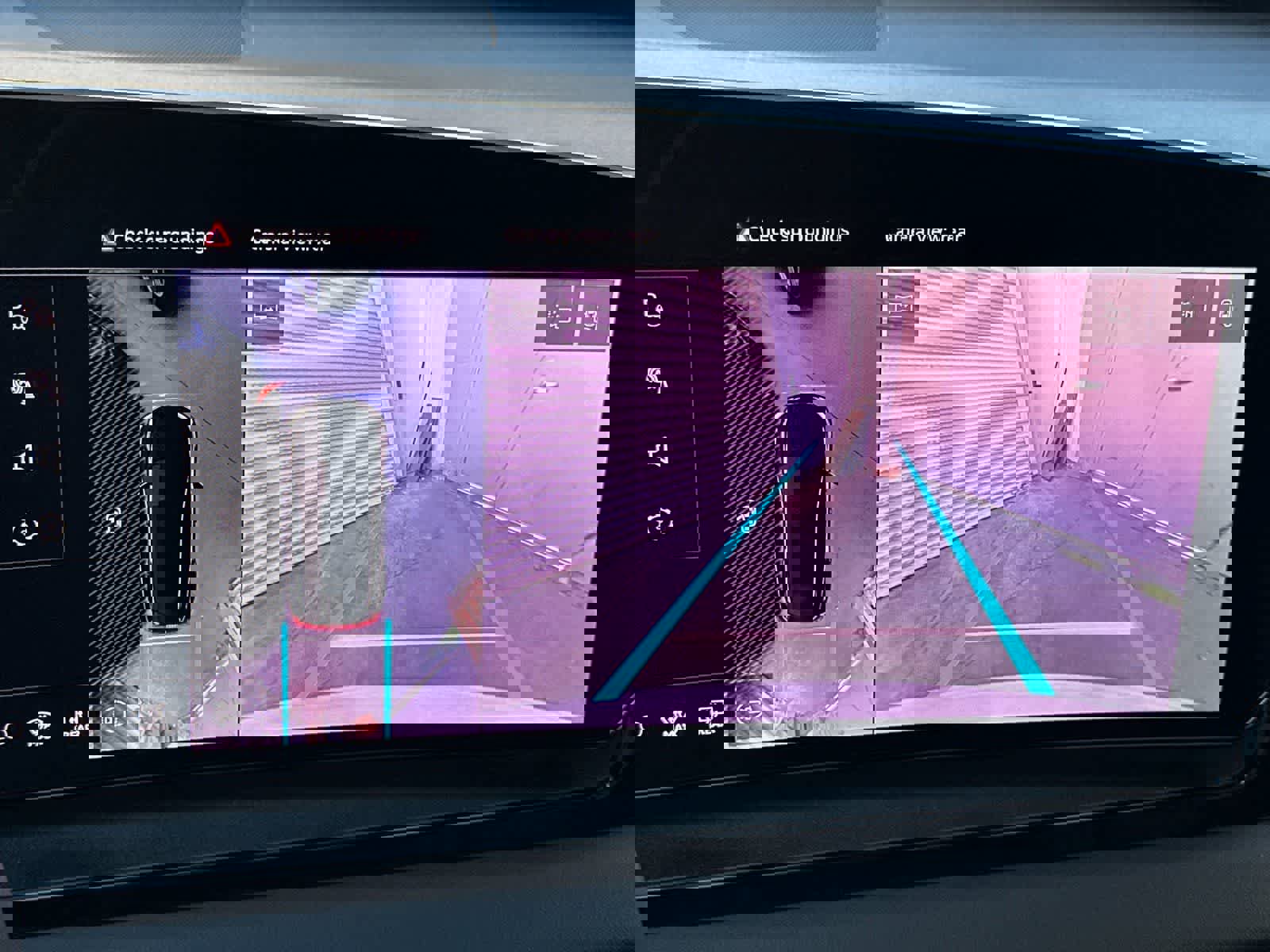 Used 2025 Audi Q6 e-tron Premium w/ Convenience Package image 21