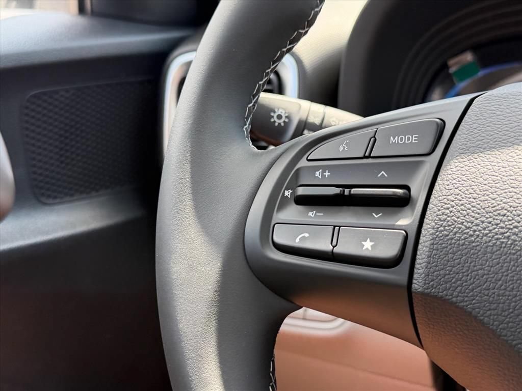 New 2026 Hyundai Venue SEL FWD image 14