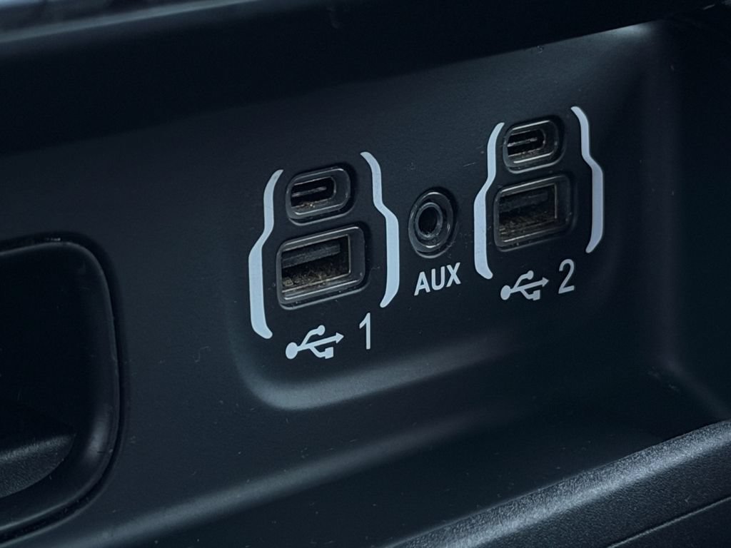 Used 2021 RAM 2500 Limited AWD/4WD image 13