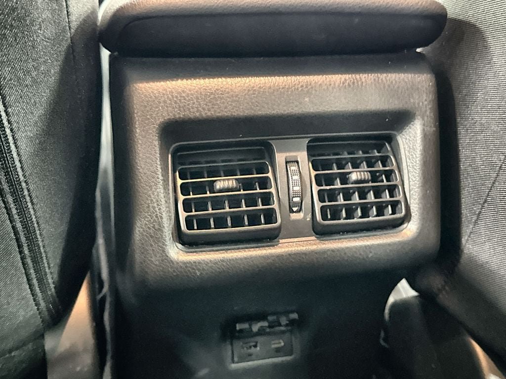 Used 2025 Toyota Camry LE FWD image 27