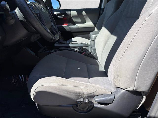 Used 2020 Toyota Tacoma SR AWD/4WD image 13