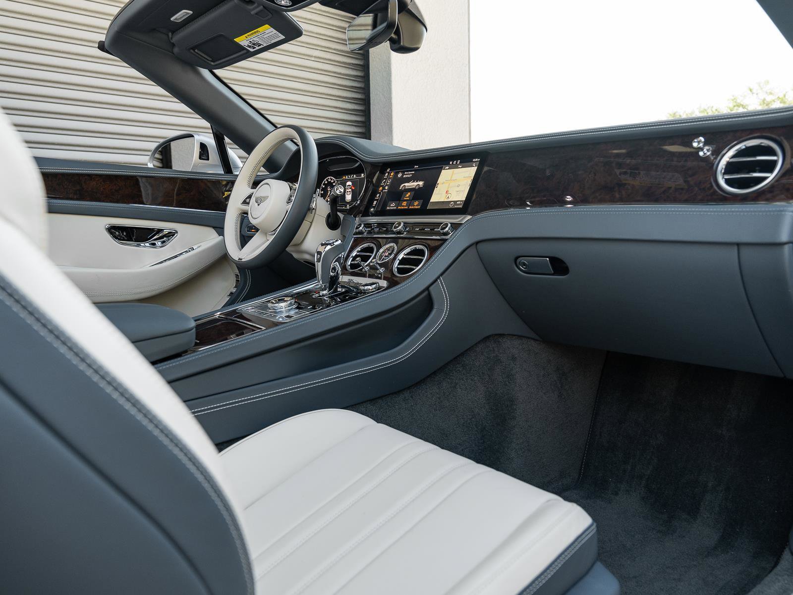 Used 2022 Bentley Continental GT AWD/4WD image 2