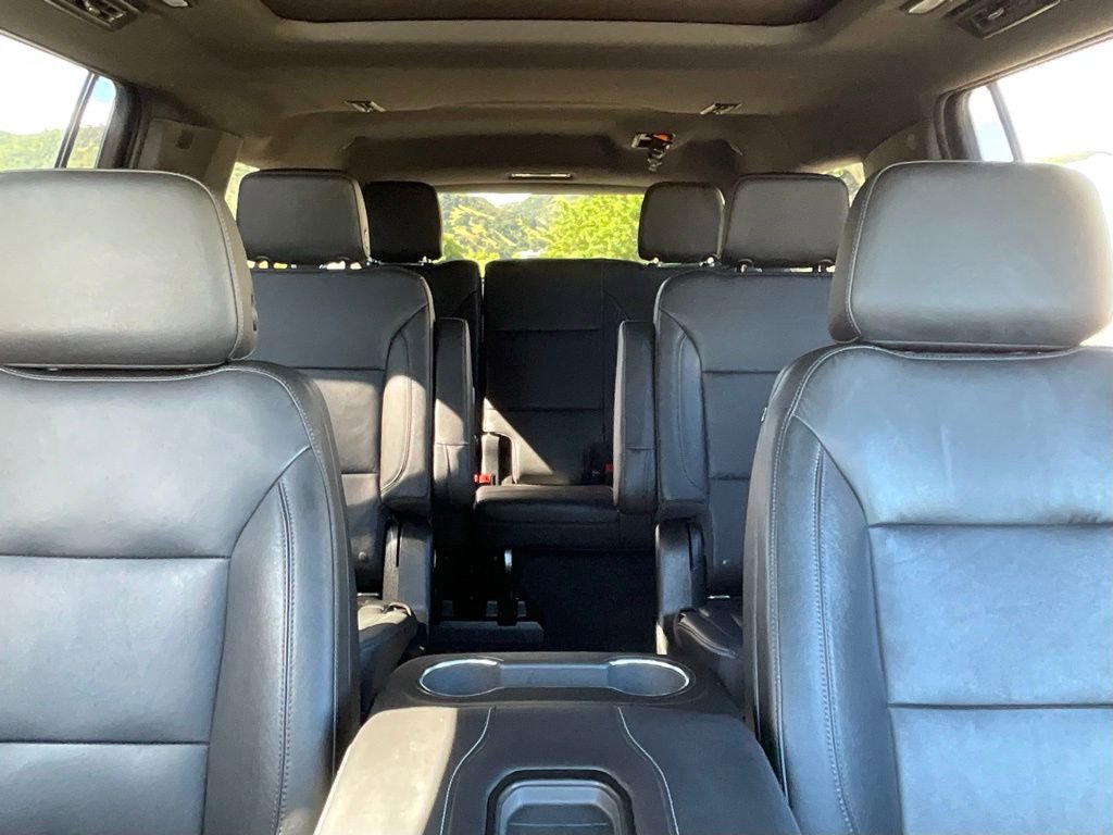 Used 2021 Chevrolet Suburban Z71 w/ Luxury Package image 35