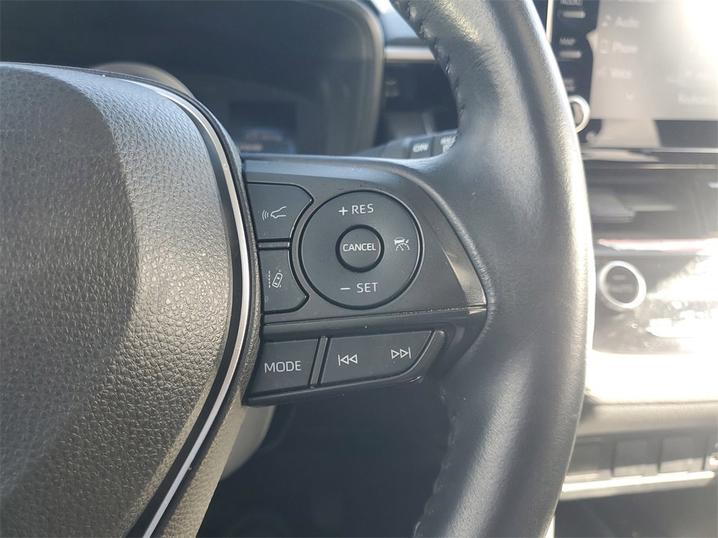 Used 2022 Toyota Corolla Cross LE image 22