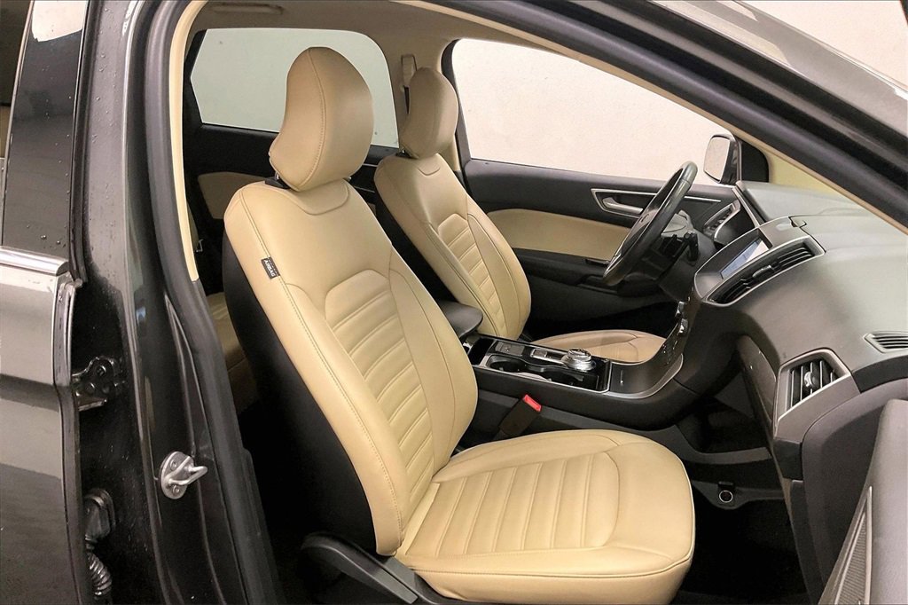 Used 2019 Ford Edge SEL w/ Equipment Group 201A image 6
