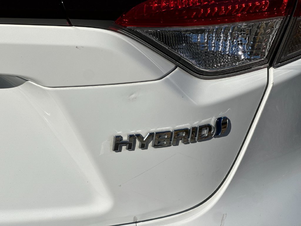 Used 2022 Toyota Corolla LE FWD image 31