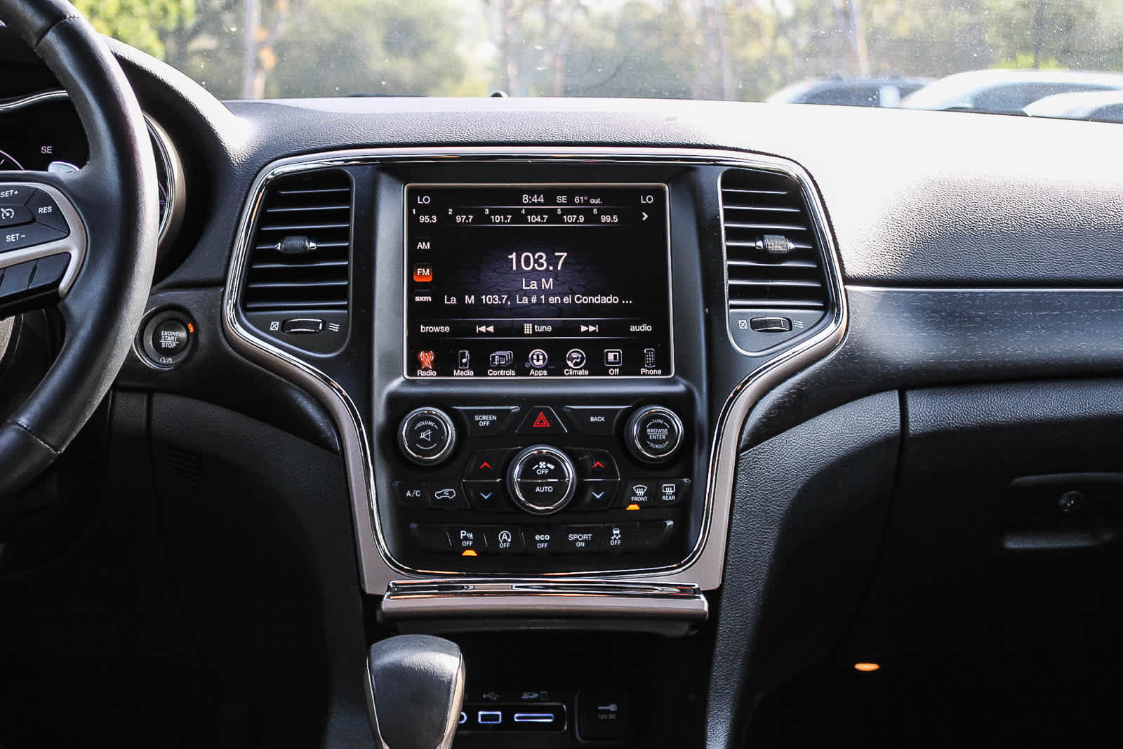 Used 2017 Jeep Grand Cherokee Laredo w/ Quick Order Package 23E image 13