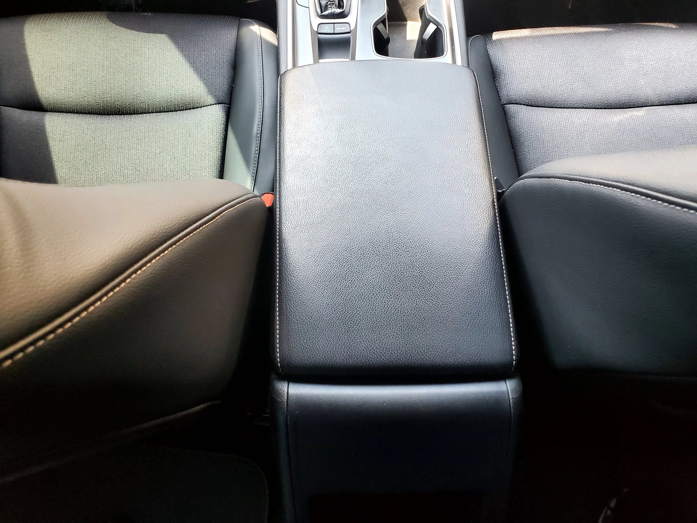 Used 2018 Honda Accord Sport image 35