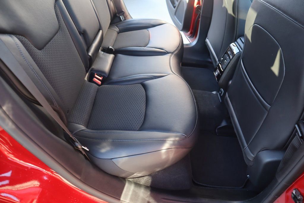 New 2026 Jeep Compass Latitude image 14