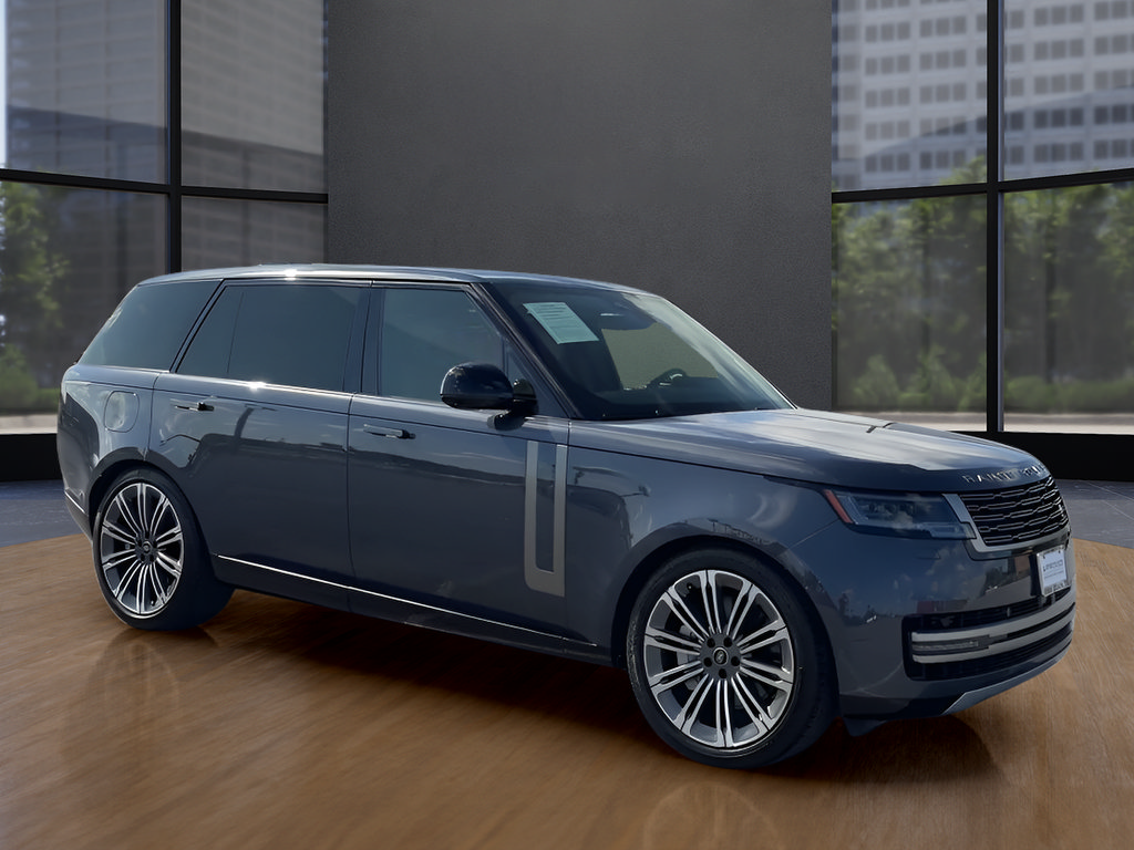 Used 2024 Land Rover Range Rover Long Wheelbase SE AWD/4WD image 3