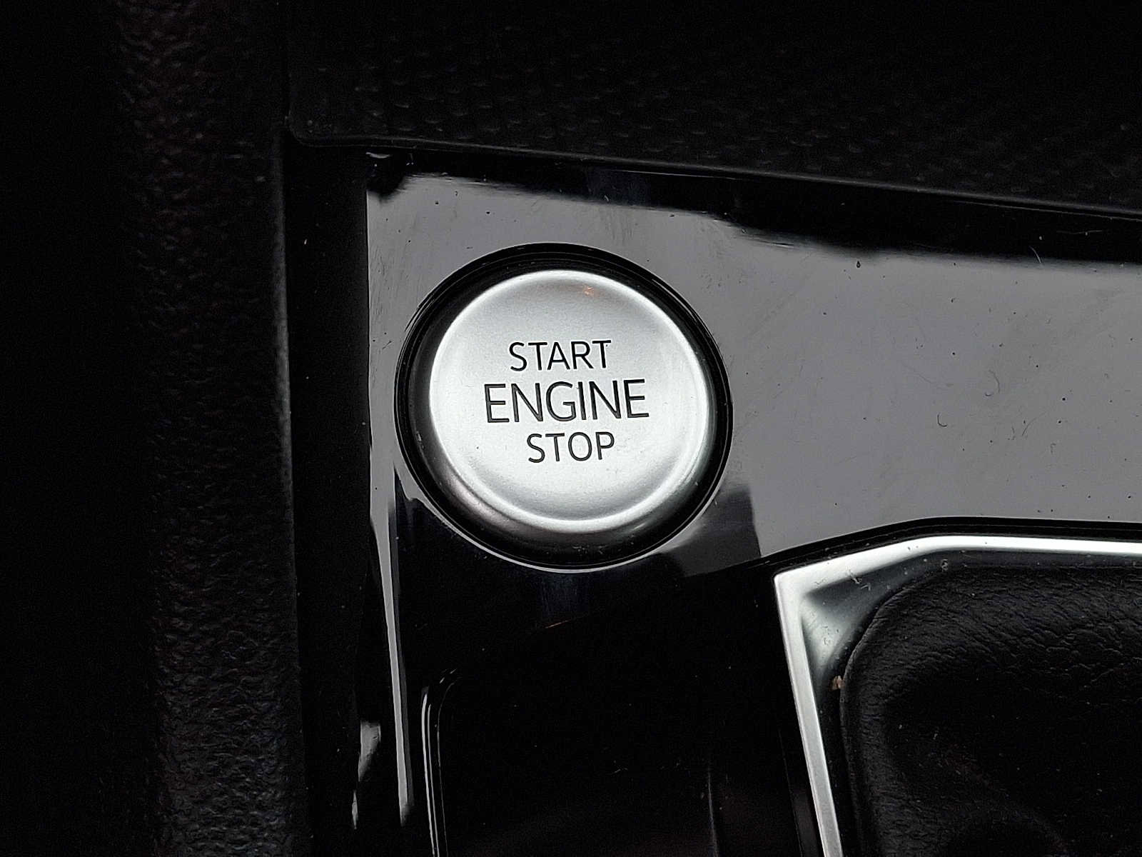 Used 2024 Volkswagen Taos S image 22