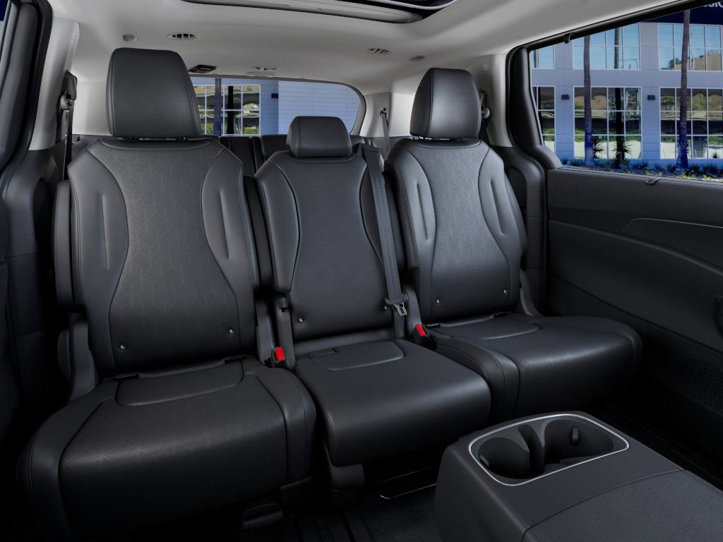 New 2026 Kia Carnival SX image 16
