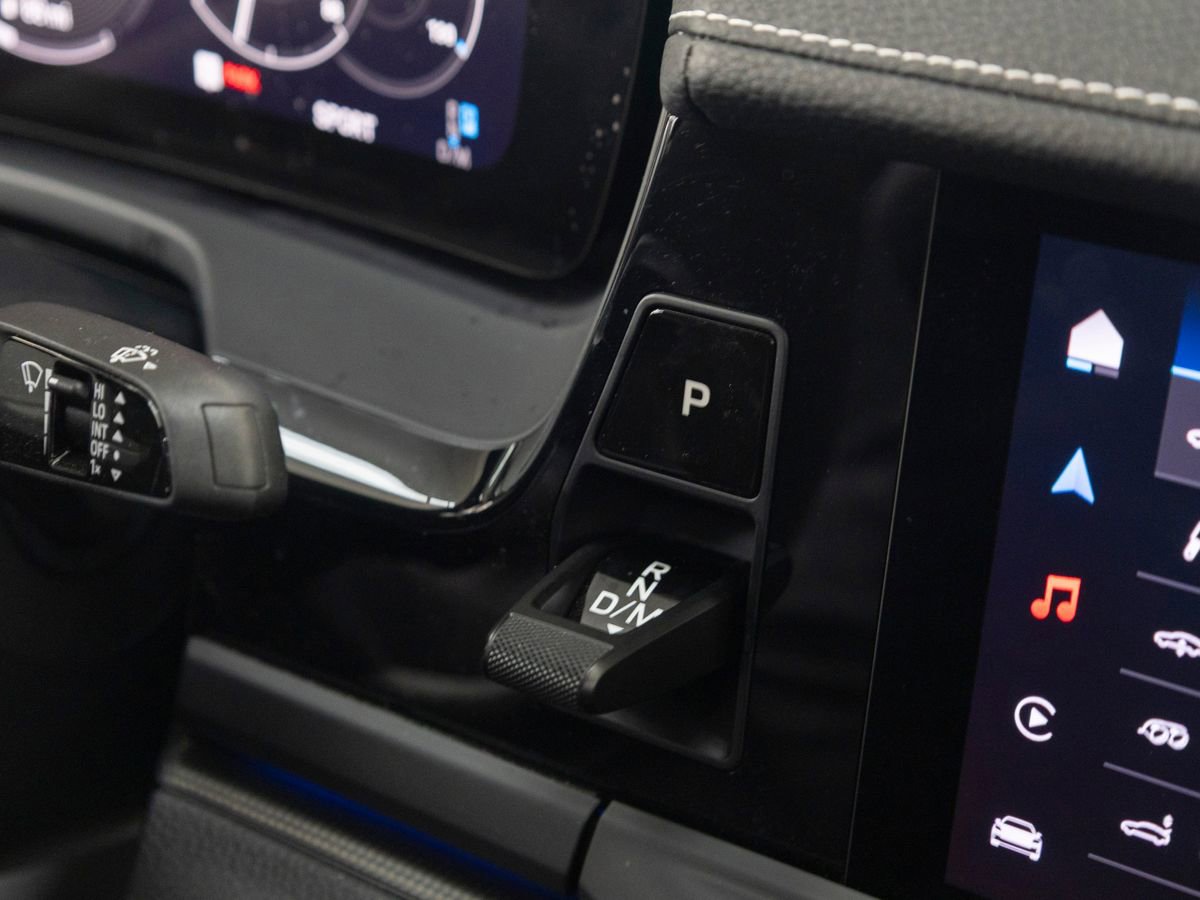 Certified 2025 Porsche Panamera Turbo S AWD/4WD image 18