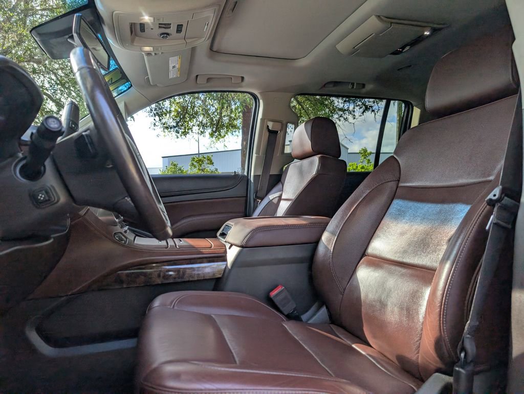 Used 2017 Chevrolet Suburban Premier image 18