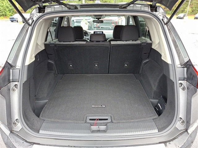 Used 2021 Nissan Rogue SV image 27