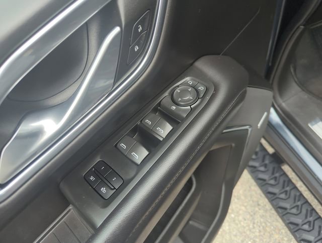 Used 2021 Chevrolet Suburban Z71 AWD/4WD image 15