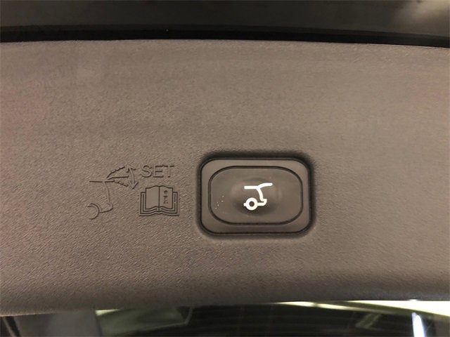 Used 2024 Lincoln Nautilus Reserve w/ Equipment Group 203A image 11