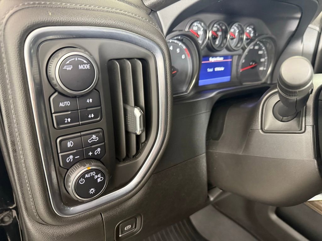 Used 2022 Chevrolet Silverado 1500 LT Trail Boss w/ Bed Protection Package image 22