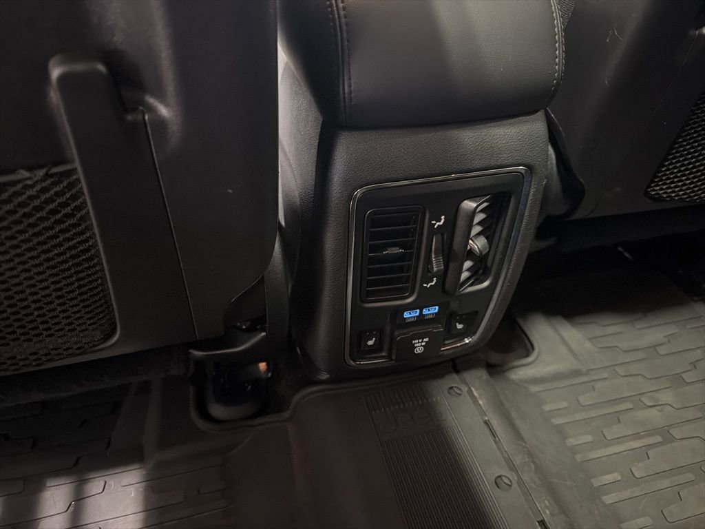 Used 2021 Jeep Grand Cherokee Limited w/ Luxury Group II image 21