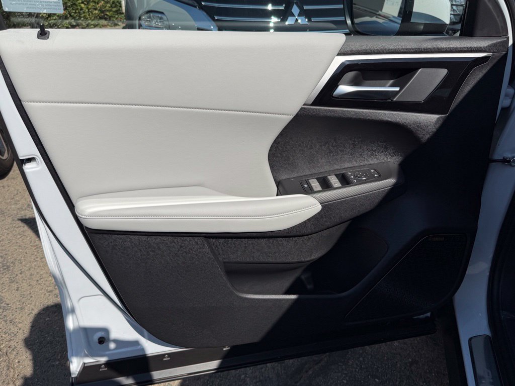 New 2026 Mitsubishi Outlander SE AWD/4WD image 38