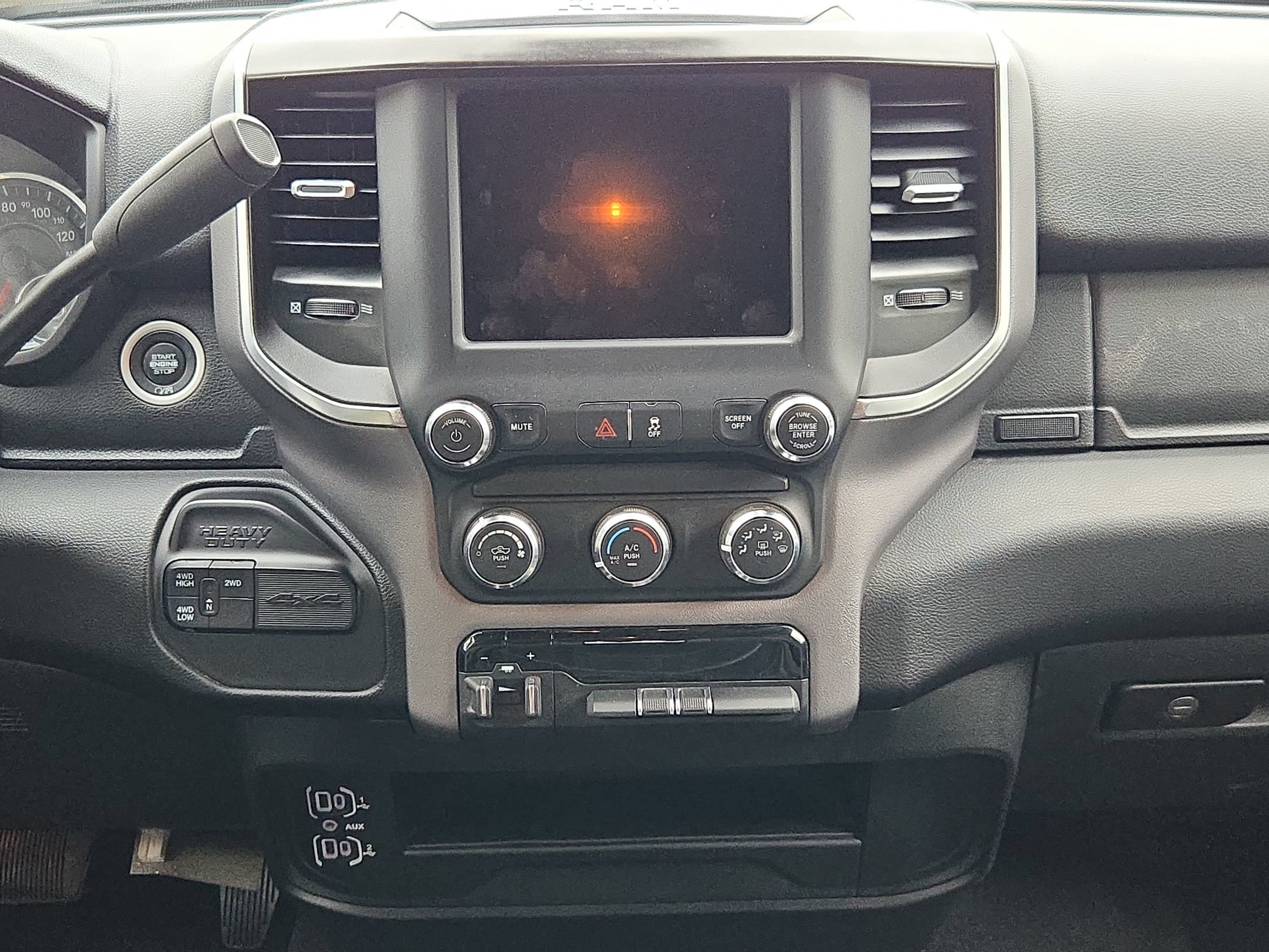 Used 2024 RAM 2500 Big Horn AWD/4WD image 15