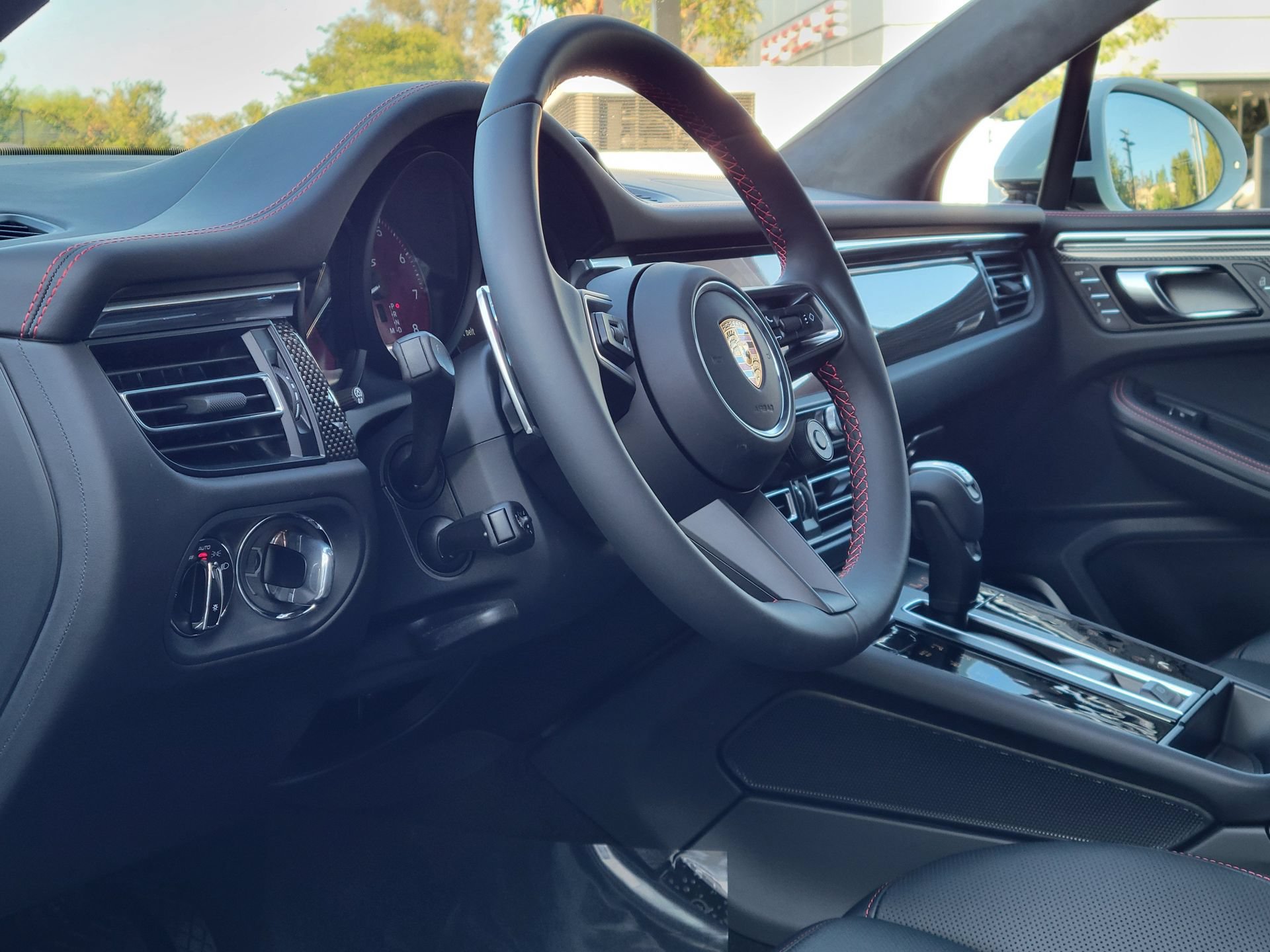 New 2026 Porsche Macan GTS AWD/4WD image 4