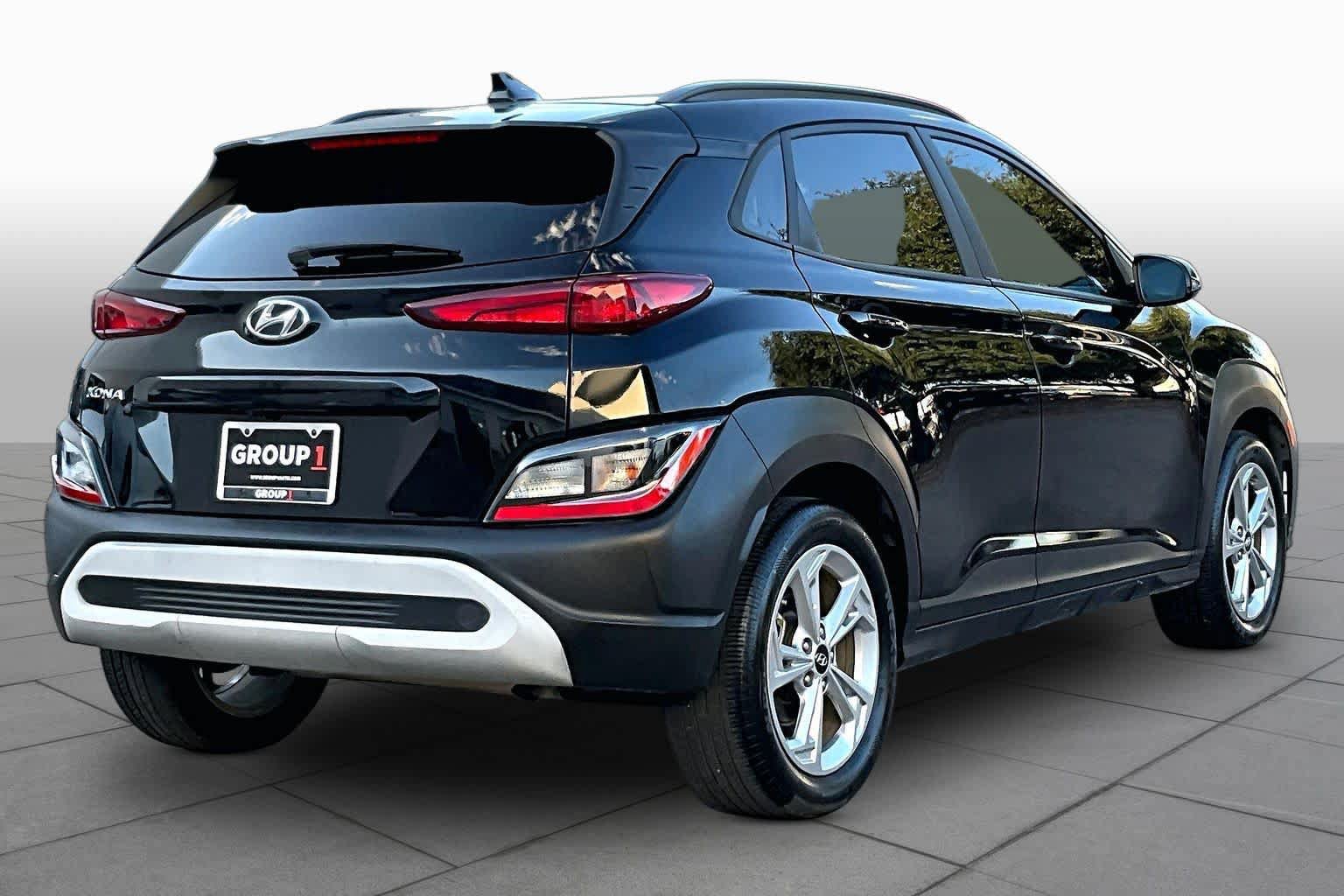 Used 2022 Hyundai Kona SEL w/ Convenience Package FWD image 13