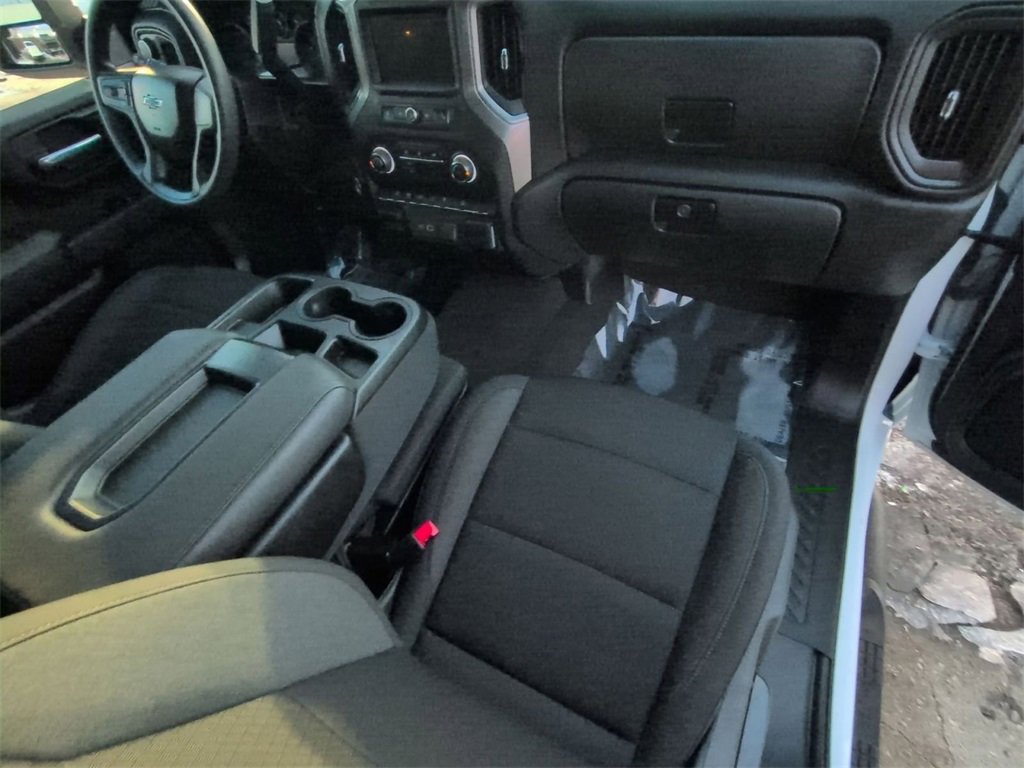 Certified 2025 Chevrolet Silverado 2500 Custom w/ Custom Value Package image 26