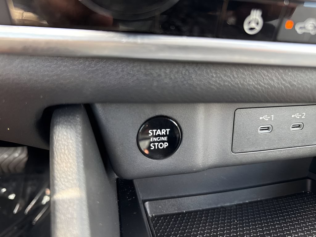 Used 2024 Nissan Rogue SV w/ SV Premium Package AWD/4WD image 22