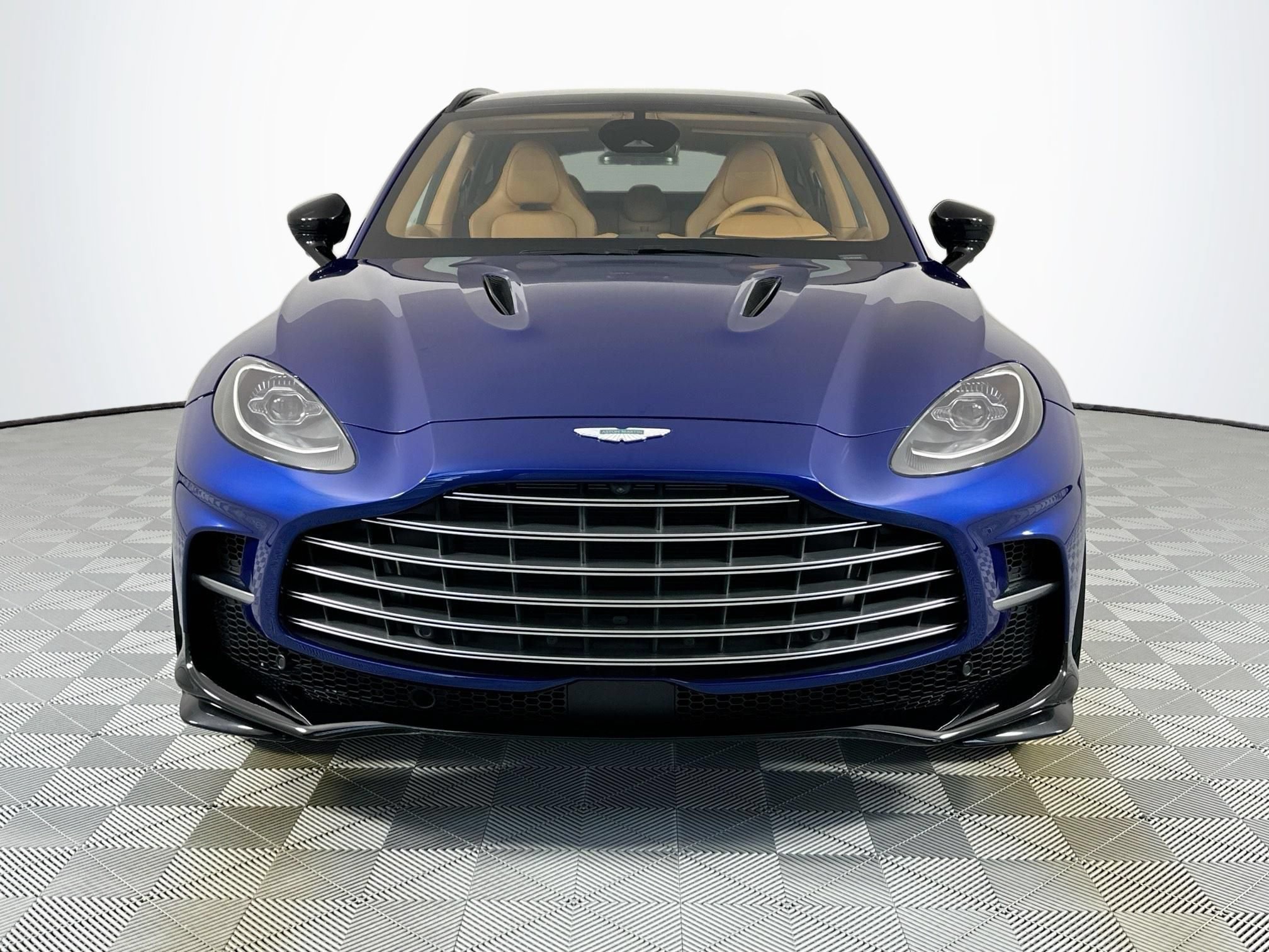 New 2026 Aston Martin DBX 707 AWD/4WD image 2