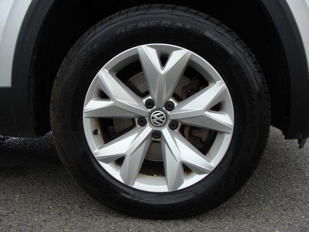 Used 2018 Volkswagen Atlas SE image 39