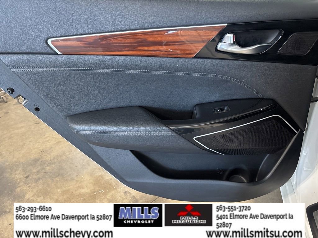 Used 2019 Kia Cadenza Technology FWD image 12